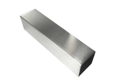 Rectangular steel tube